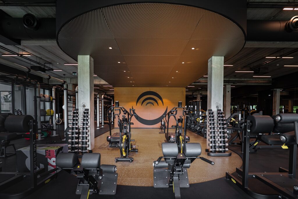 SPACELAB Agnieszka Deptula Architekt projekt wnetrz fitness silownia GO PORT SREM 05 1