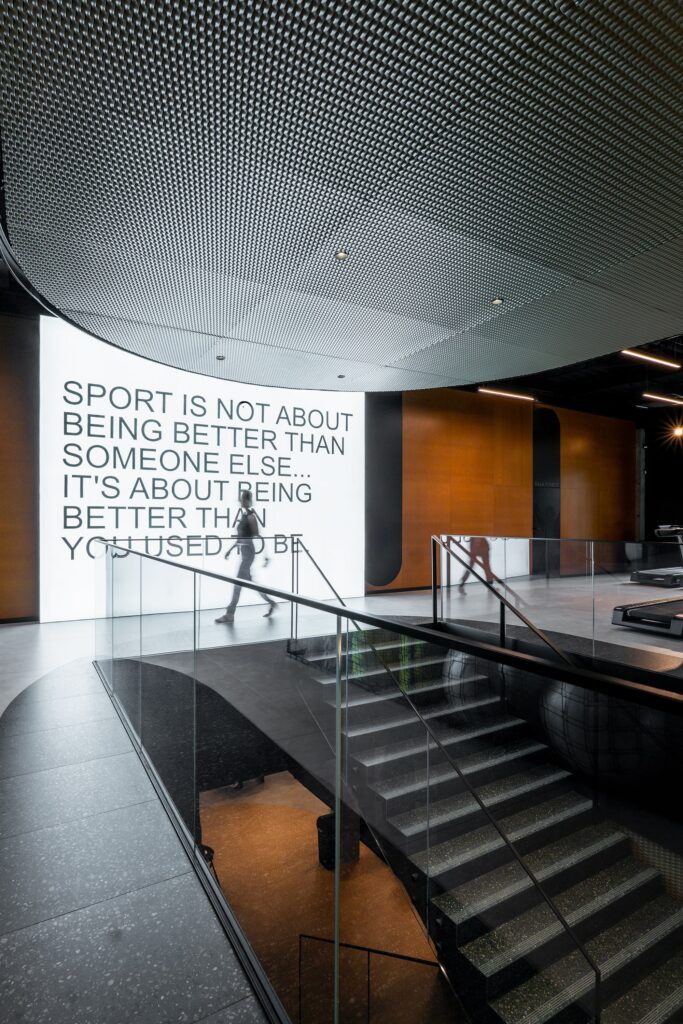 SPACELAB Agnieszka Deptula Architekt projekt wnetrz fitness silownia GO PORT SREM 01